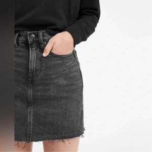 Everlane Denim Skirt Frayed Bottom Size 28